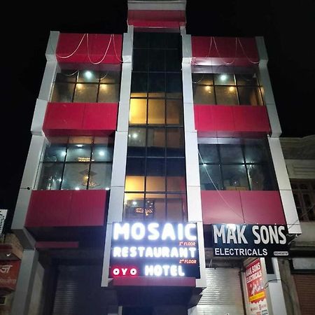 Oyo Mosaic Hotel And Restaurant Gonda Kültér fotó