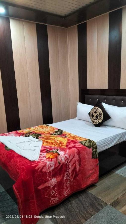 Oyo Mosaic Hotel And Restaurant Gonda Kültér fotó